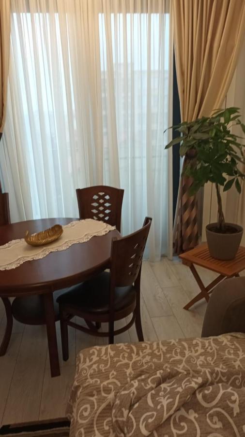 Faleza Nord Apartament De Lux Nou Pe Malul Marii Apartman Konstanca Kültér fotó